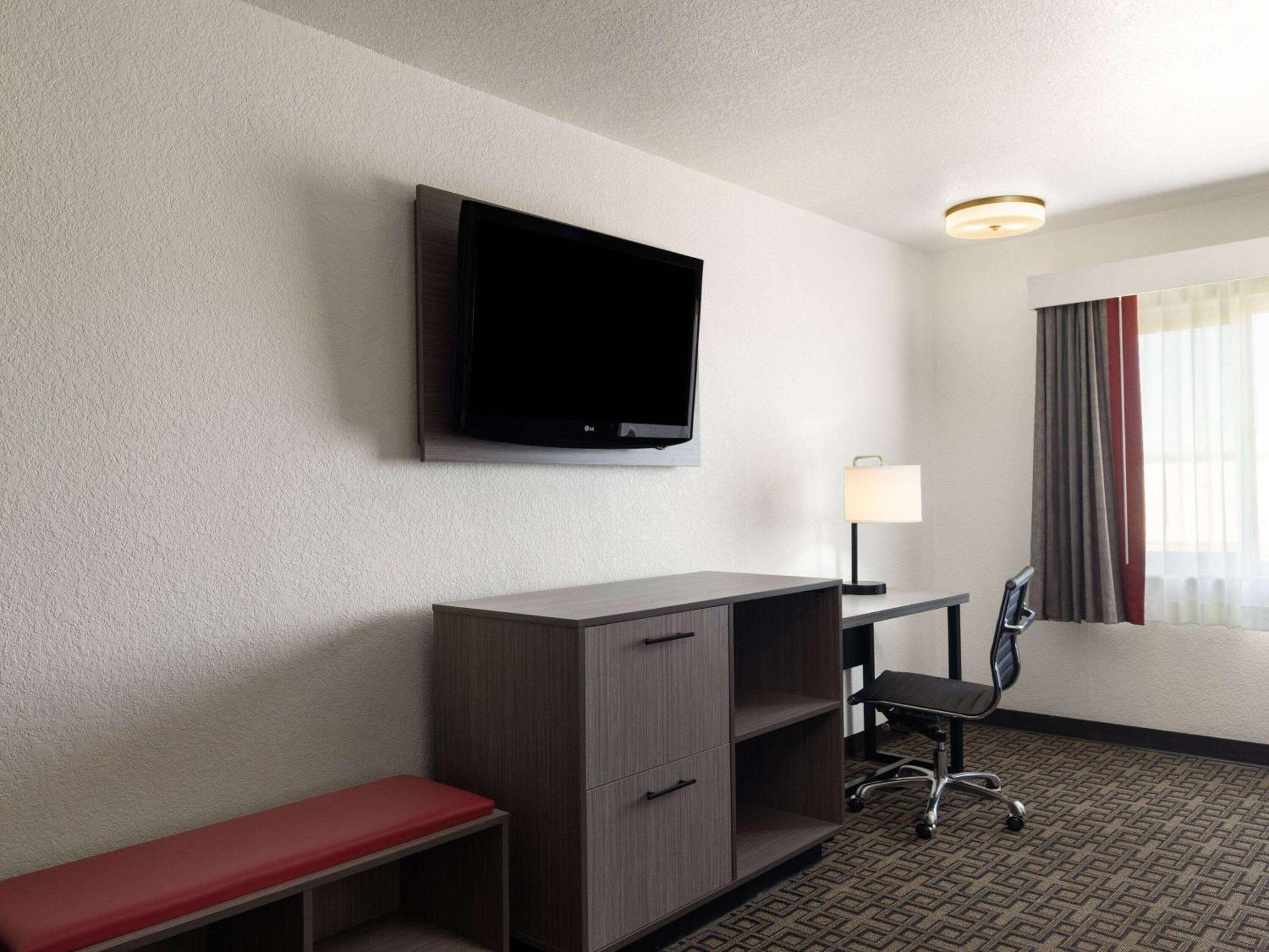 Ramada By Wyndham Elko Hotel At Stockmen'S Casino Exterior foto