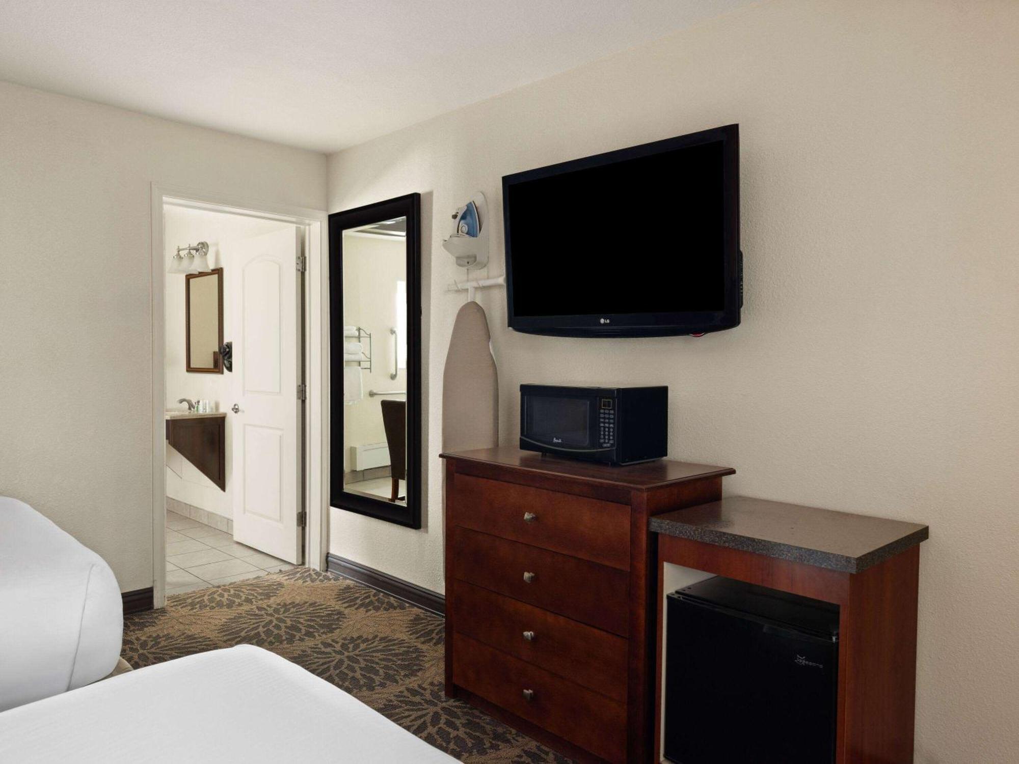 Ramada By Wyndham Elko Hotel At Stockmen'S Casino Exterior foto